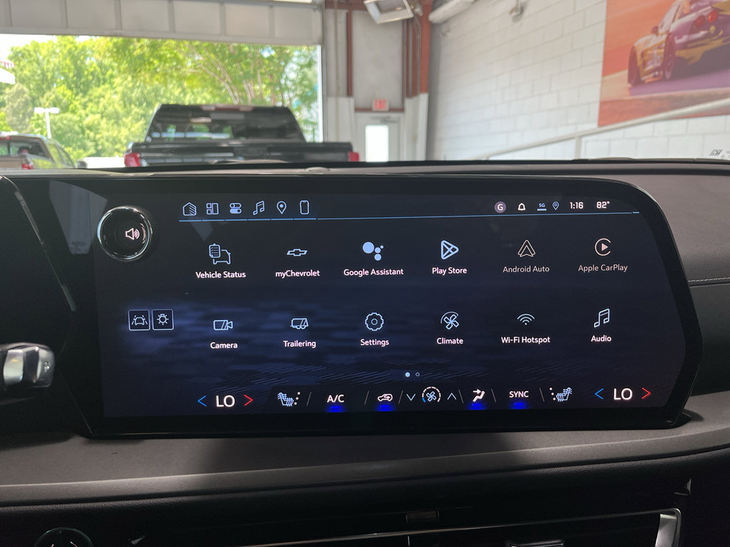 New 2026 Chevrolet Traverse LT FWD image 25
