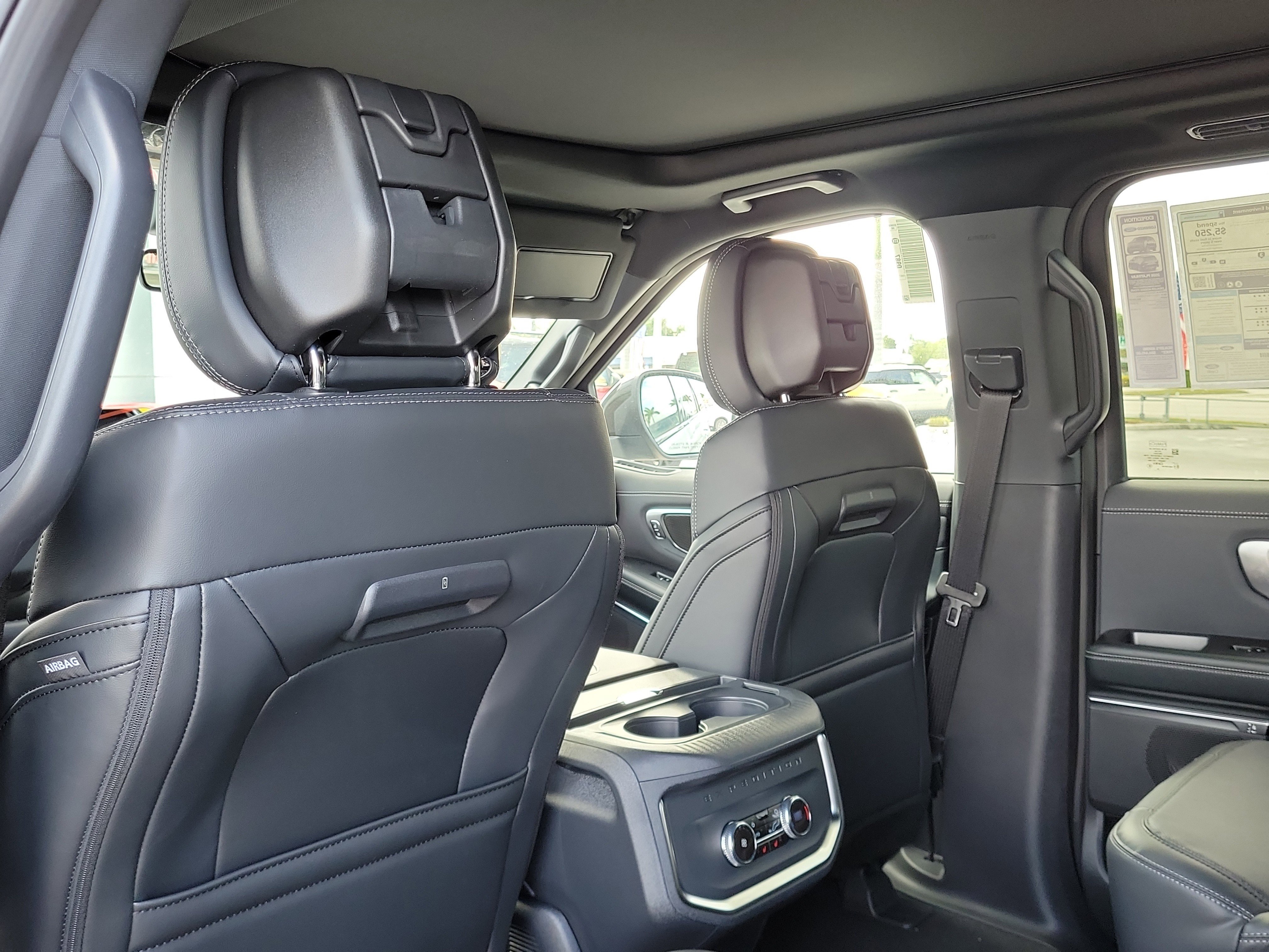 New 2026 Ford Expedition Platinum w/ Stealth Appearance Package AWD/4WD image 11