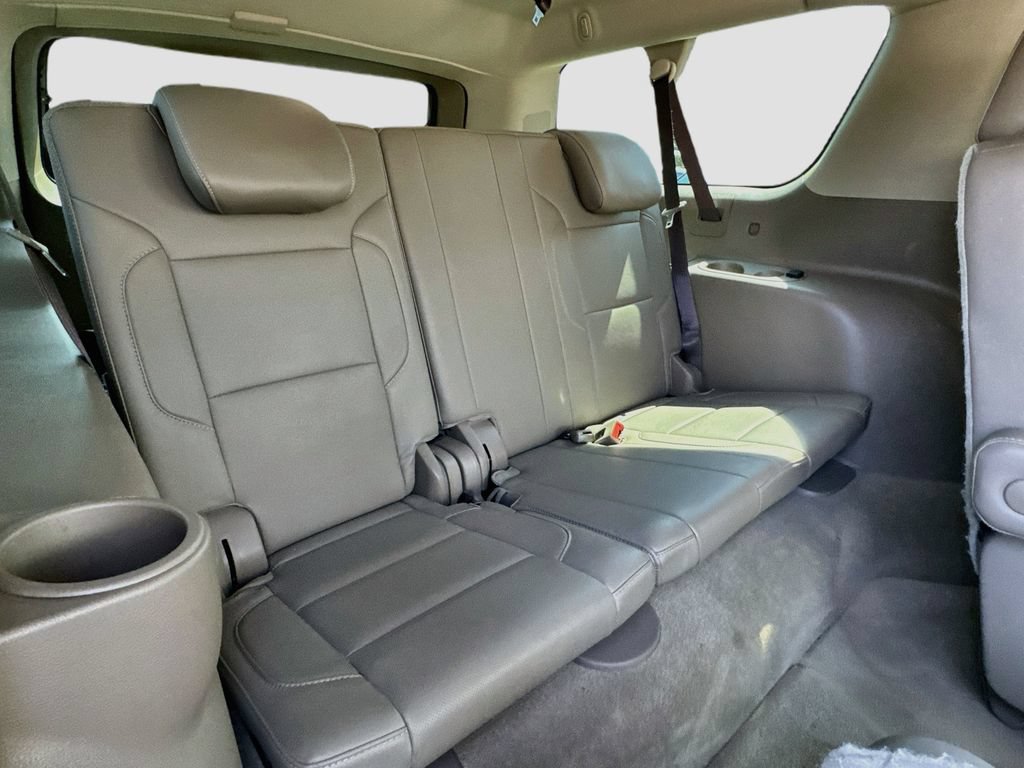 Used 2017 Chevrolet Suburban Premier RWD image 33