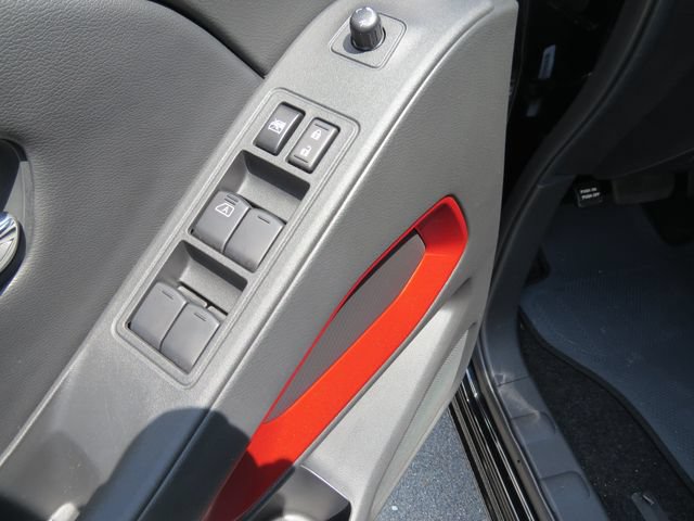 Used 2025 Nissan Frontier PRO-4X AWD/4WD image 16