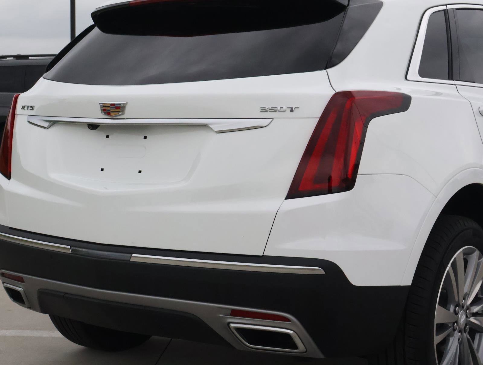 Used 2024 Cadillac XT5 Premium Luxury FWD image 11