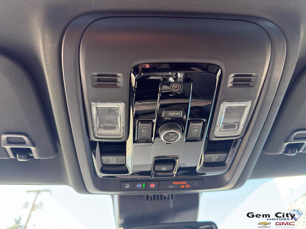 New 2026 Chevrolet Suburban Z71 w/ Comfort Package AWD/4WD image 21