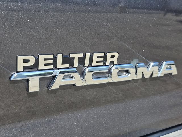Used 2015 Toyota Tacoma PreRunner w/ SR5 Package RWD image 13