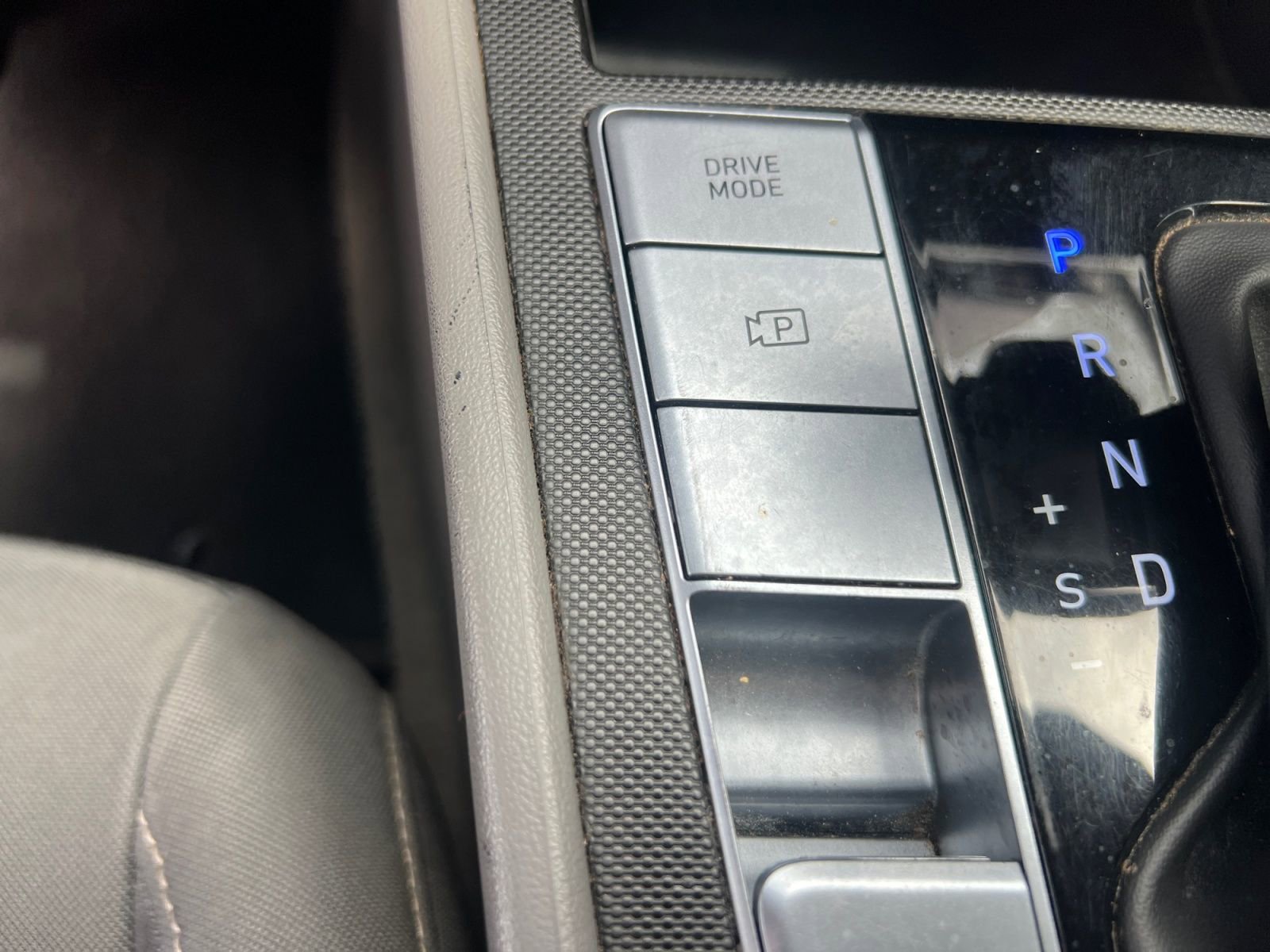 Used 2024 Hyundai Elantra Blue FWD image 26