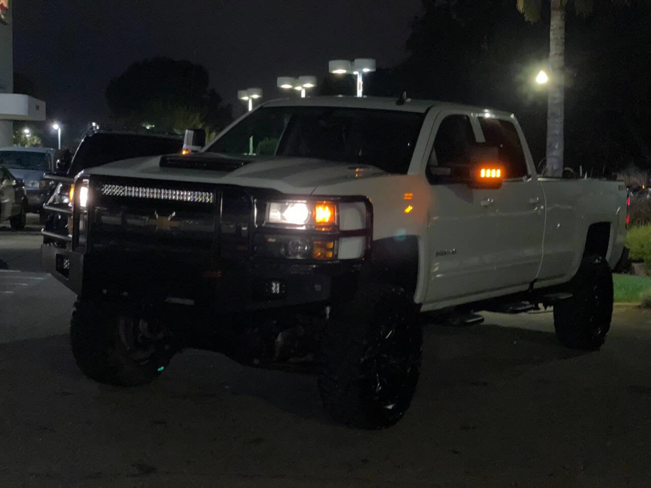 Used 2017 Chevrolet Silverado 2500 LT w/ Z71 Package, Off-Road image 71