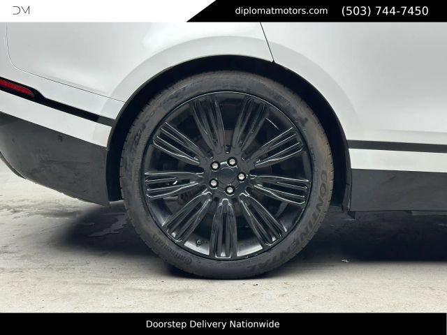 Used 2018 Land Rover Range Rover Velar R-Dynamic SE AWD/4WD image 43