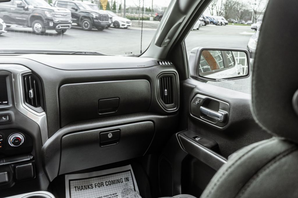 Used 2023 Chevrolet Silverado 1500 Custom image 13