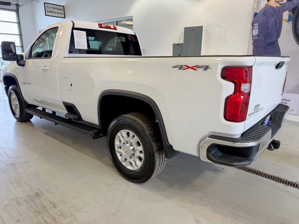 Used 2022 Chevrolet Silverado 3500 LT w/ Convenience Package image 5