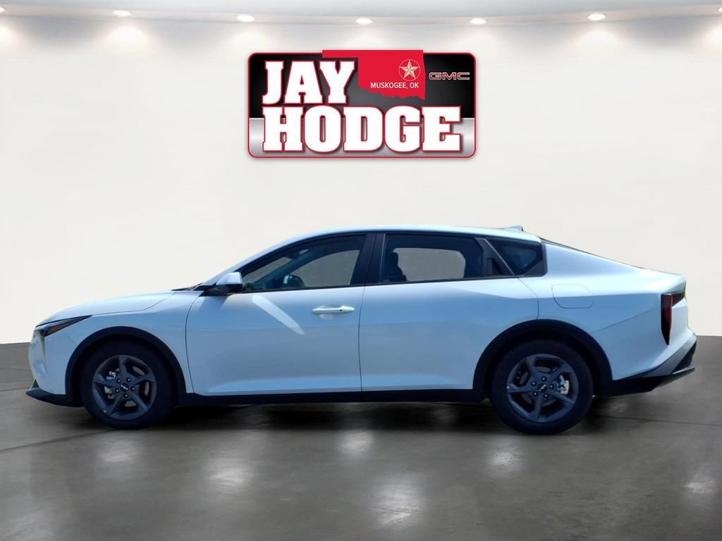 Used 2025 Kia K4 FWD image 3