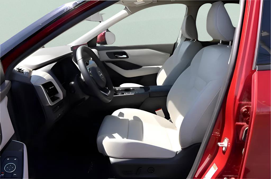 Used 2024 Nissan Rogue SL image 9