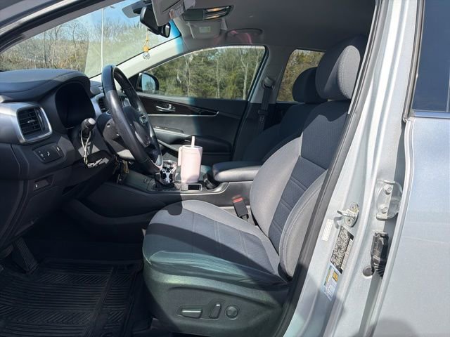 Certified 2019 Kia Sorento AWD V6 w/ LX V6 Convenience Package image 16