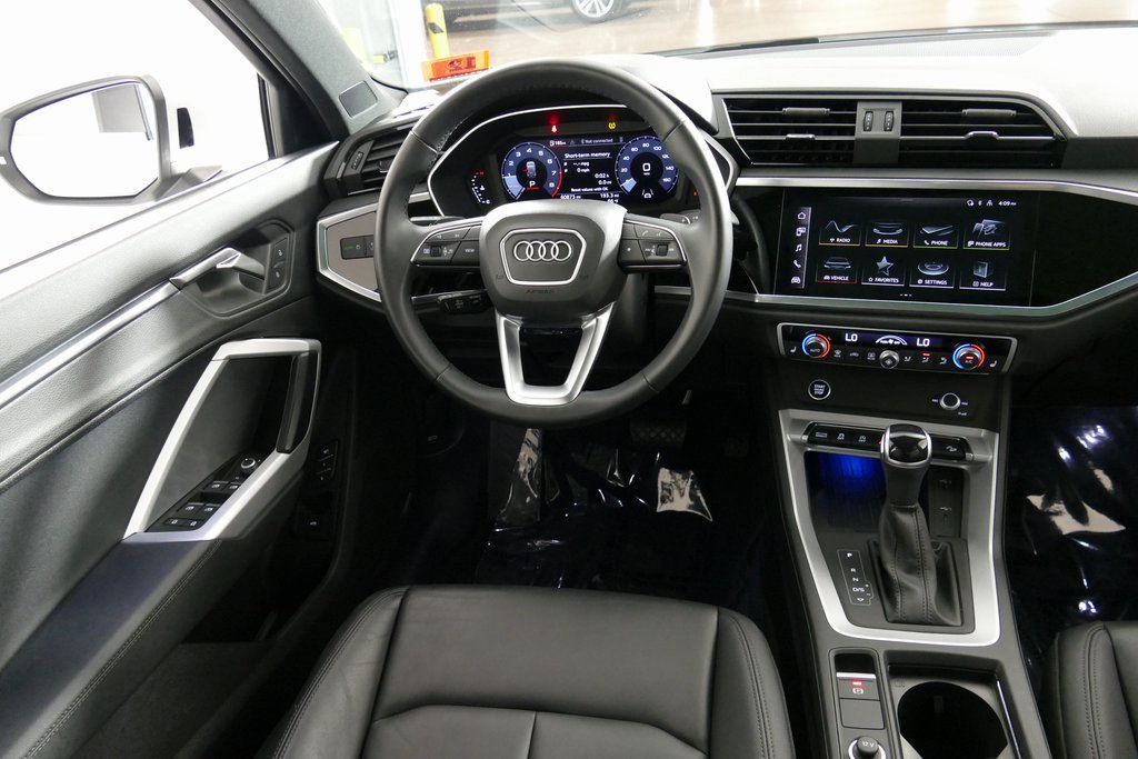 Used 2023 Audi Q3 2.0T Premium Plus w/ Premium Plus Package image 26