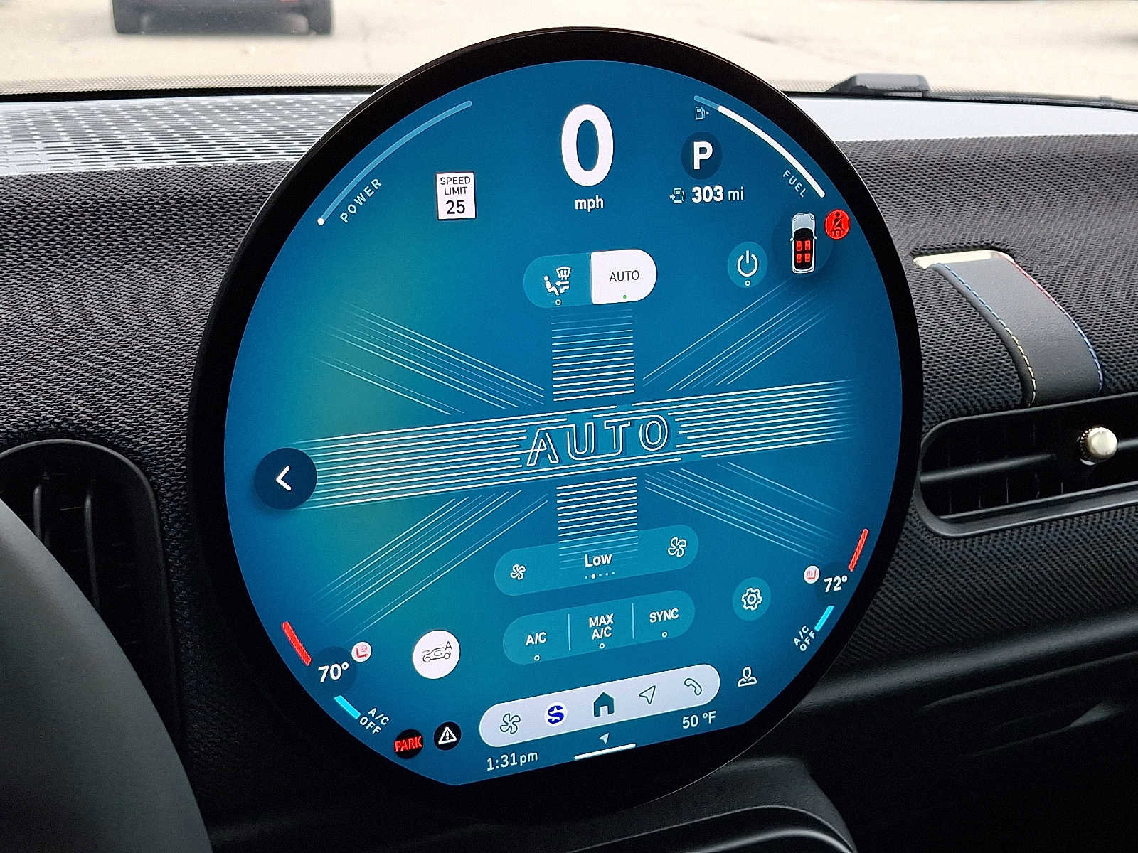 Used 2025 MINI Cooper 2-Door Hardtop image 17