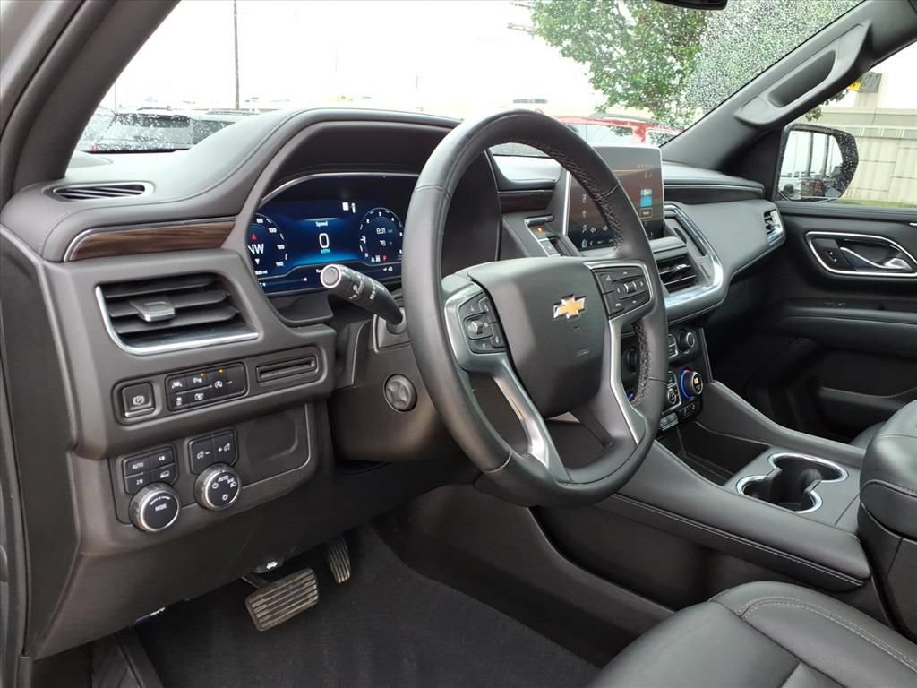 Used 2023 Chevrolet Tahoe LT w/ Luxury Package AWD/4WD image 18