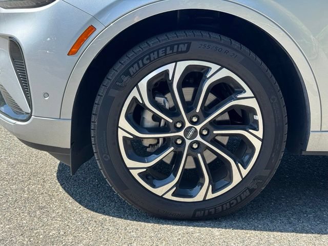 Used 2024 Lincoln Nautilus Reserve AWD/4WD image 10