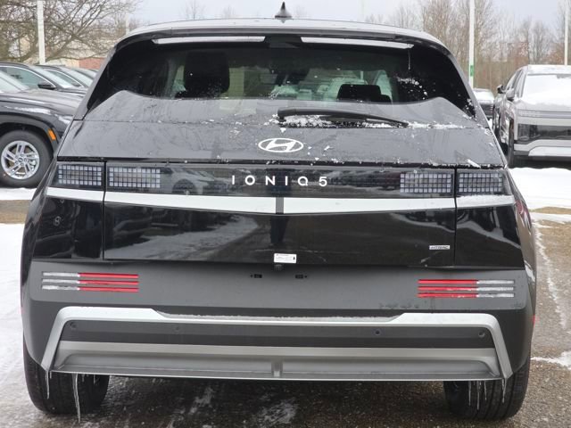 New 2026 Hyundai Ioniq 5 SE image 24