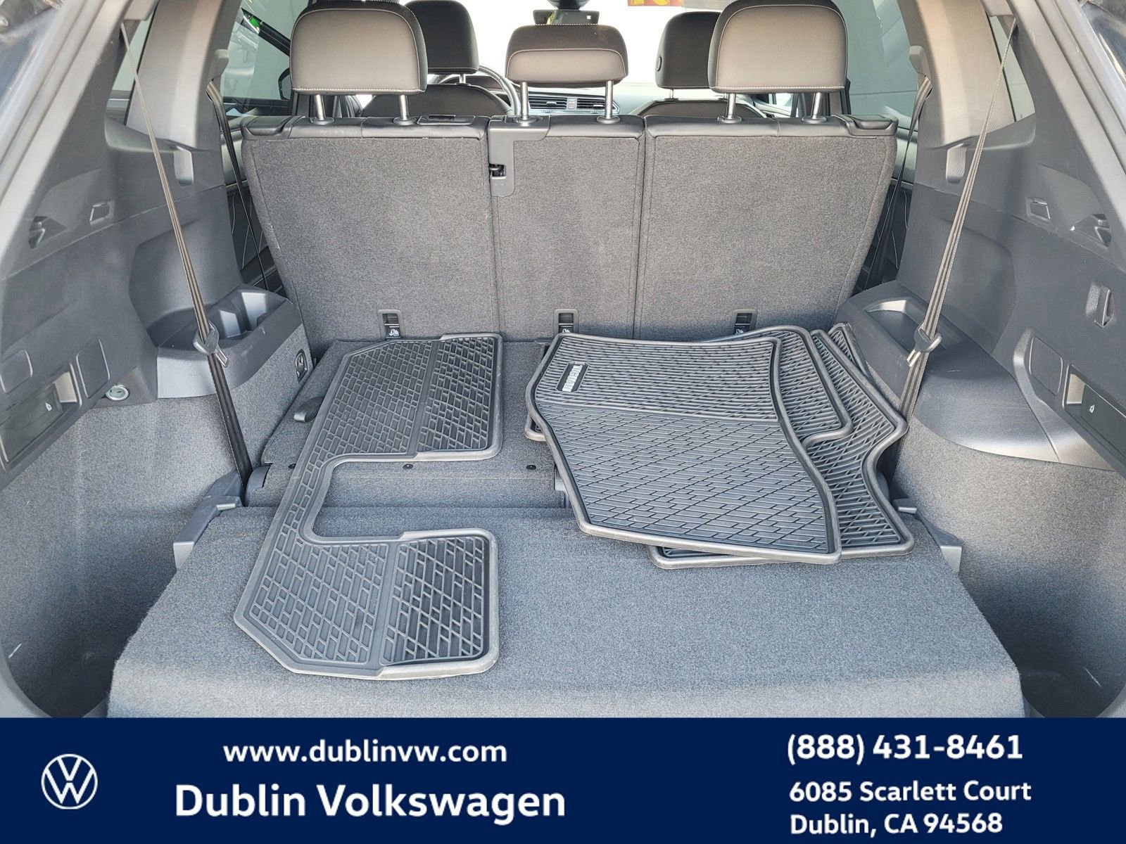 Used 2023 Volkswagen Tiguan SE R-Line image 27