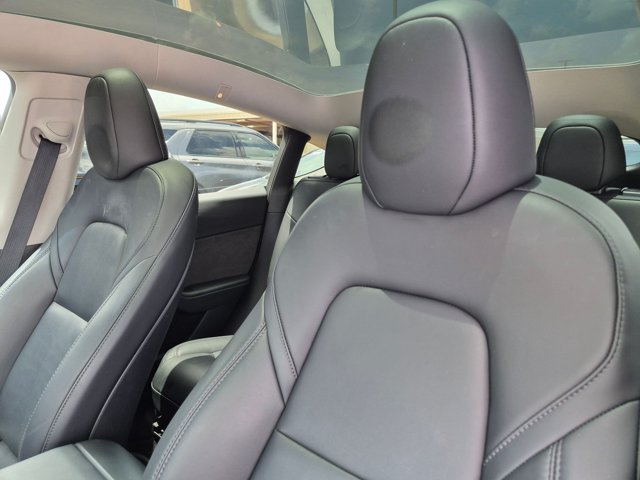 Used 2024 Tesla Model Y Long Range AWD/4WD image 11