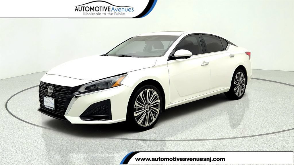 Used 2023 Nissan Altima 2.5 SL