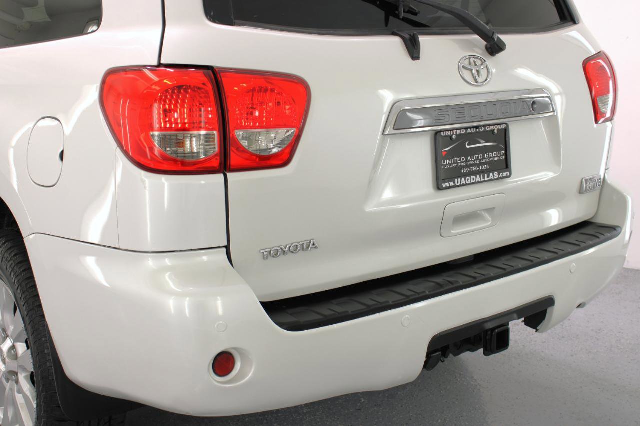 Used 2008 Toyota Sequoia Platinum image 24