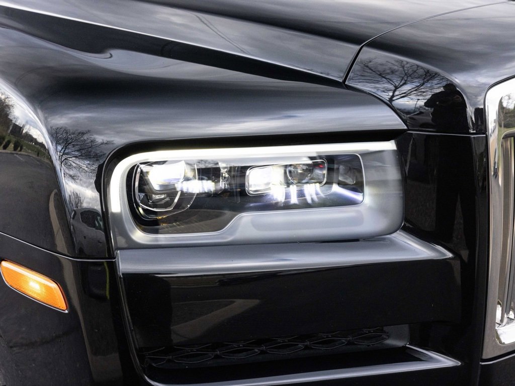 Used 2019 Rolls-Royce Cullinan image 17