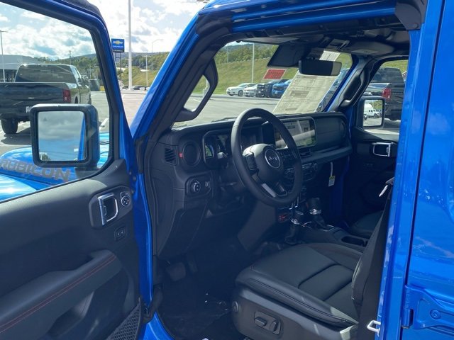 New 2025 Jeep Gladiator Rubicon image 14