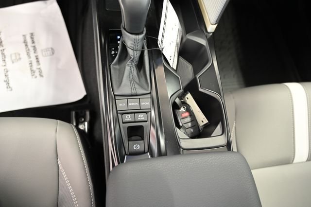 New 2026 Toyota Camry SE FWD image 19
