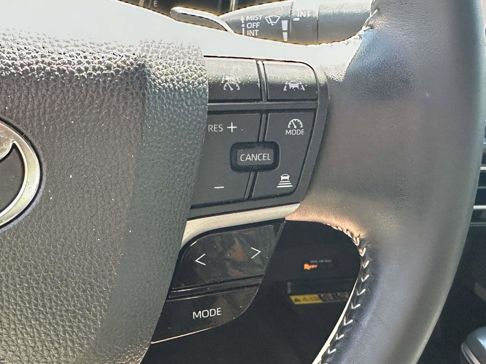 Used 2025 Toyota Camry SE image 24