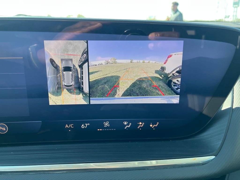 Used 2025 Buick Envision Preferred image 21