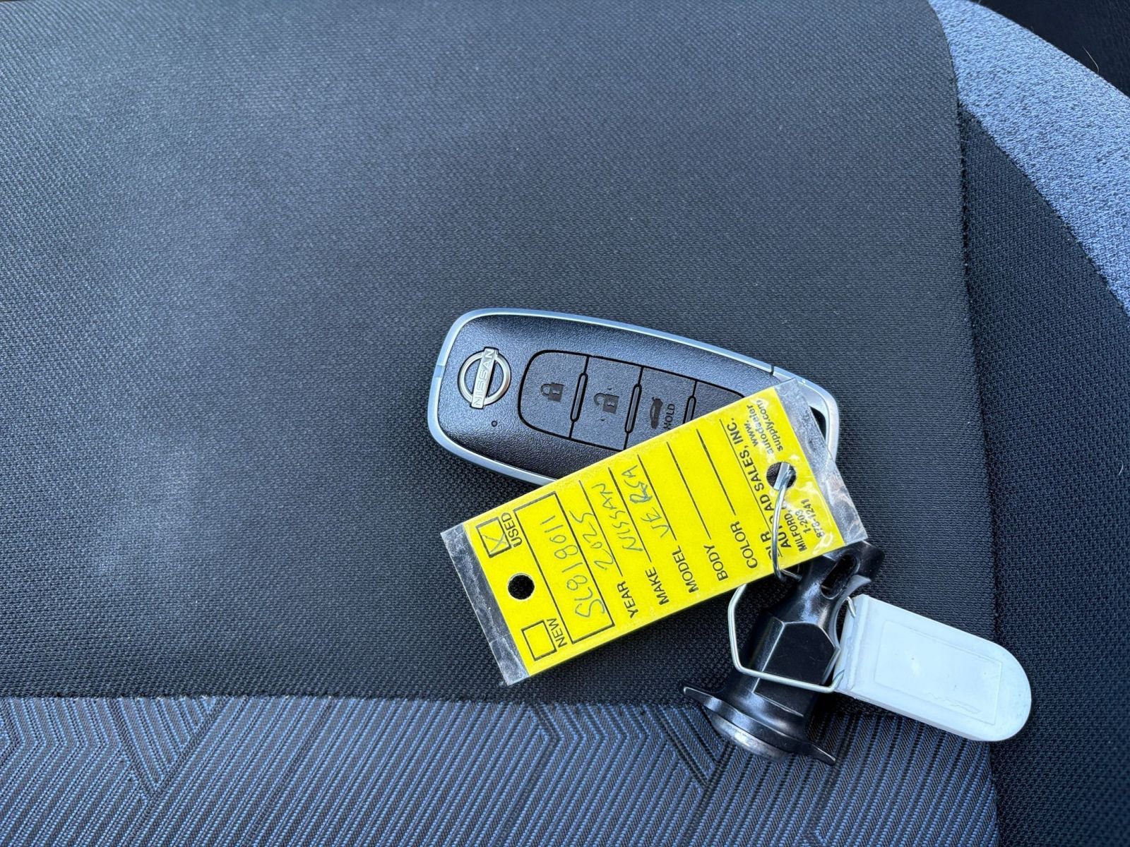 Used 2025 Nissan Versa SV image 21