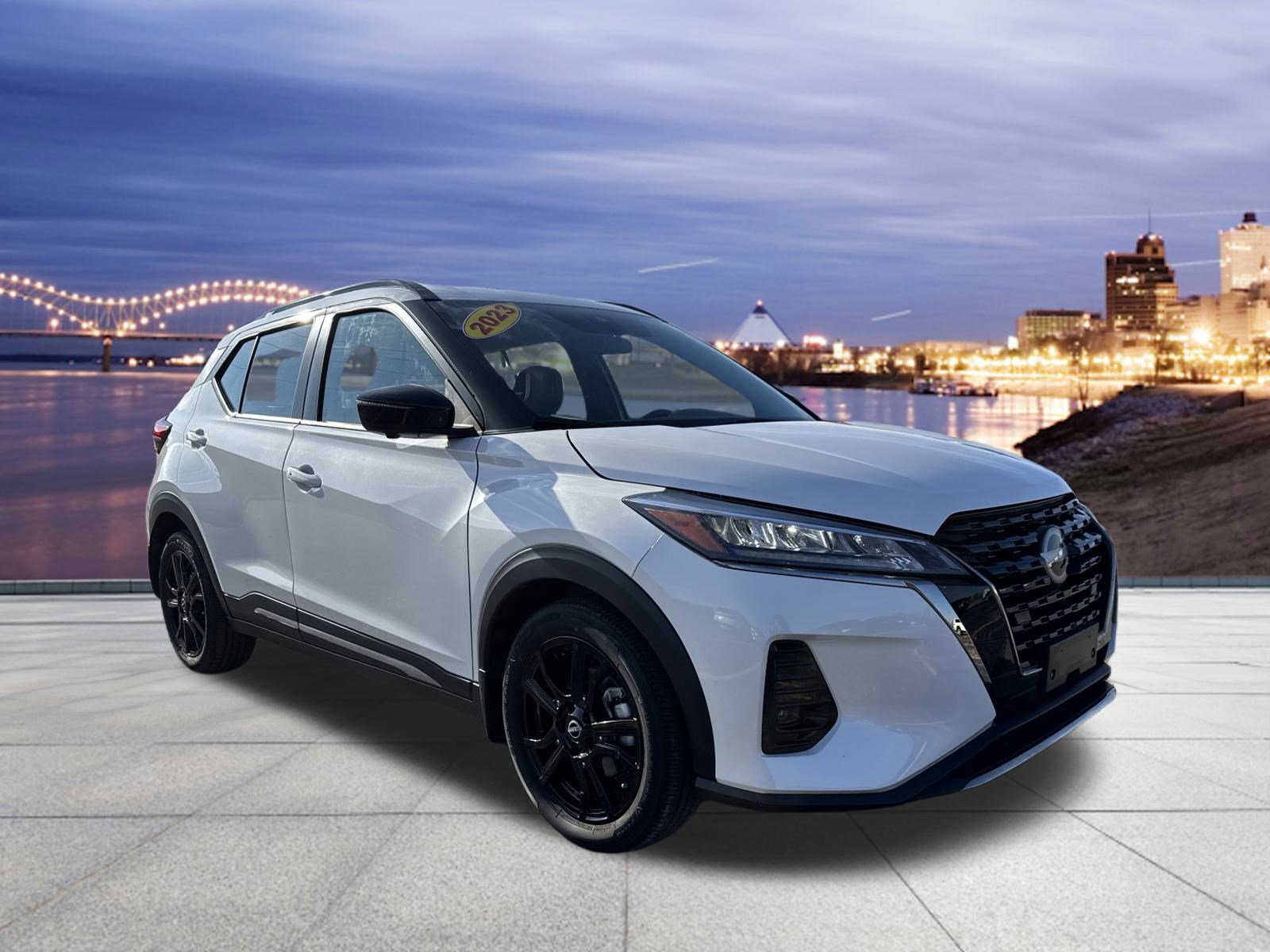 Used 2023 Nissan Kicks SR w/ SR Premium Package image 4