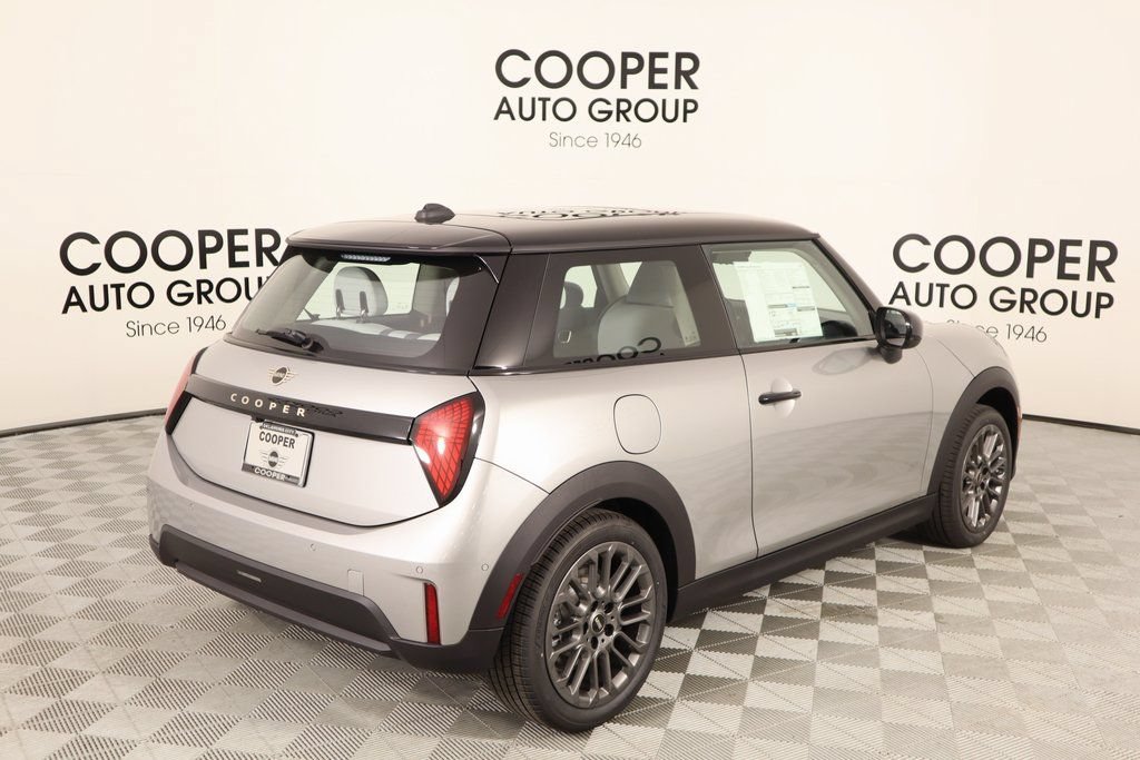 New 2025 MINI Cooper 2-Door Hardtop FWD image 20