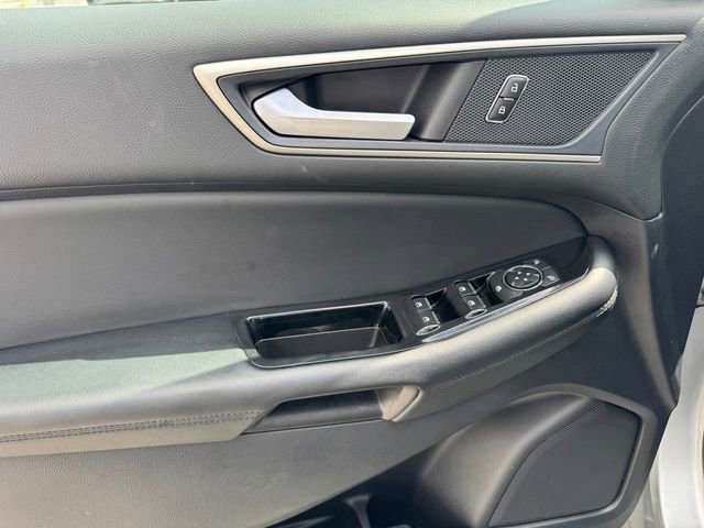 Used 2020 Ford Edge SEL w/ Convenience Package image 16