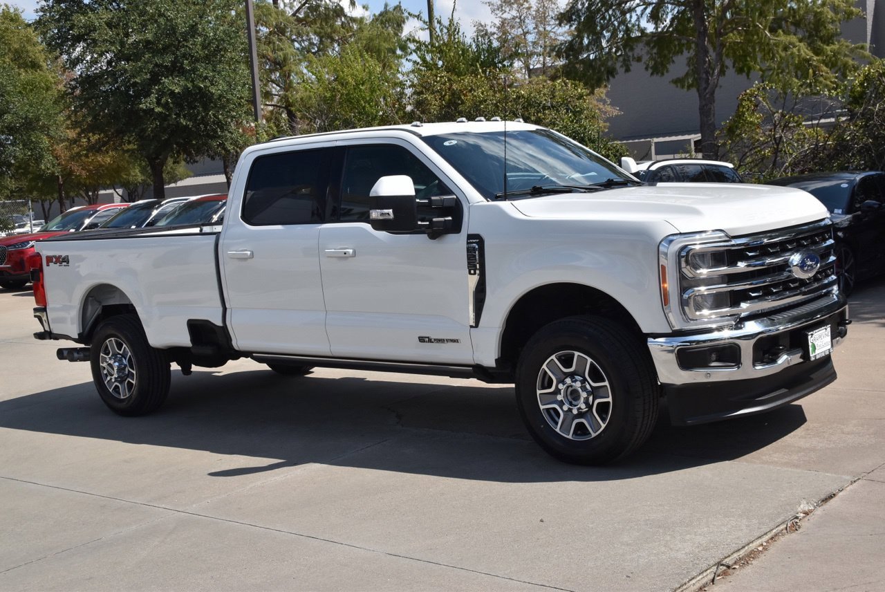 Used 2023 Ford F250 Lariat w/ Lariat Ultimate Package AWD/4WD image 5