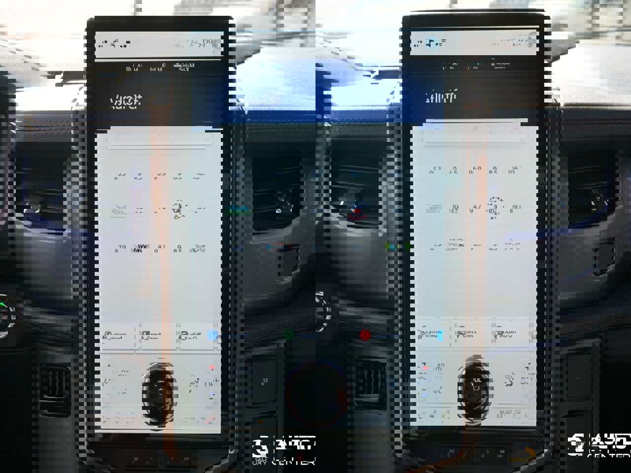 Used 2023 Ford F150 Lightning Lariat image 20