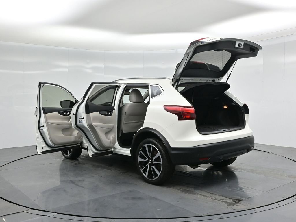 Used 2019 Nissan Rogue Sport SL w/ Premium Package image 34