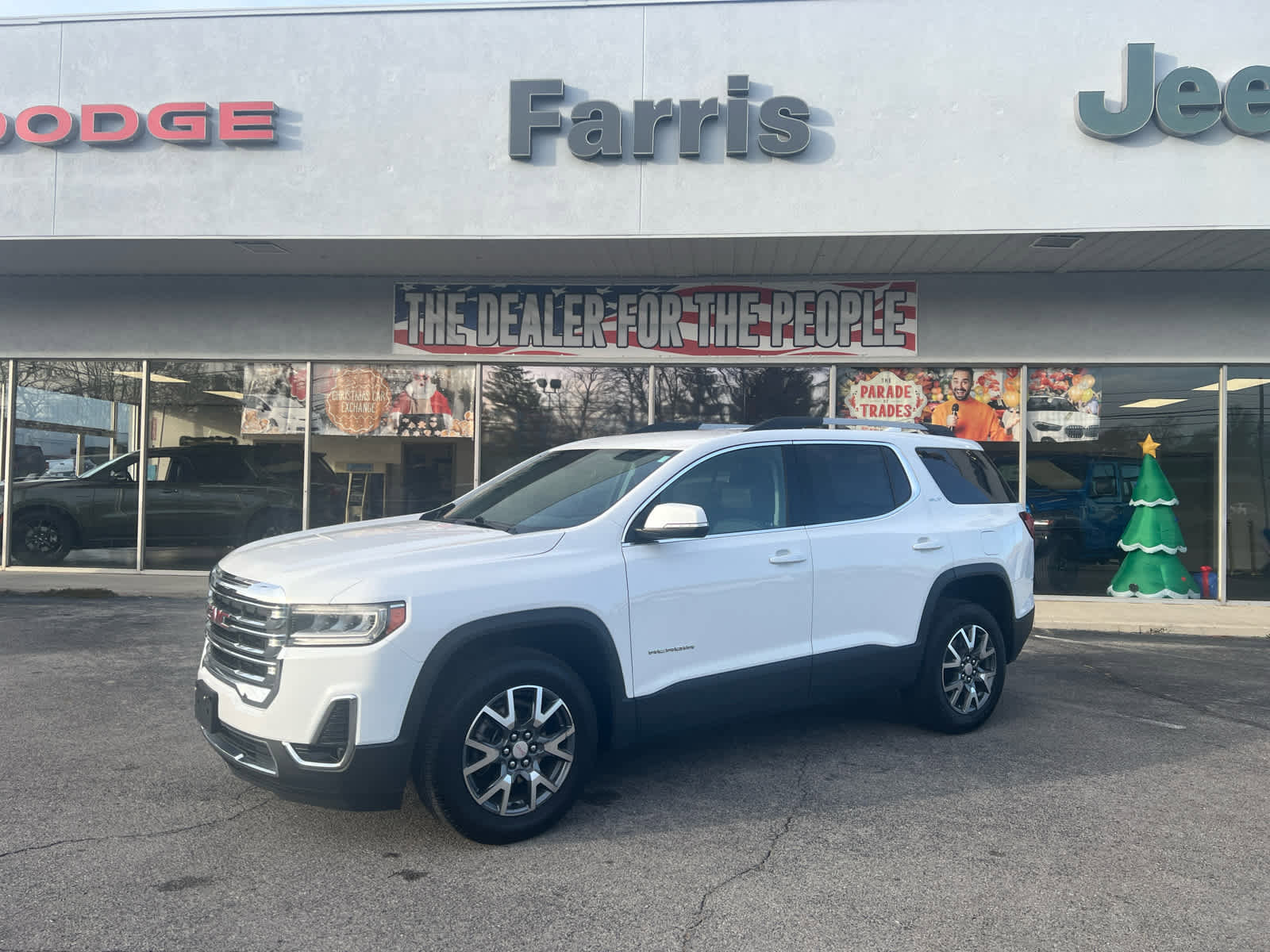 Used 2023 GMC Acadia SLT