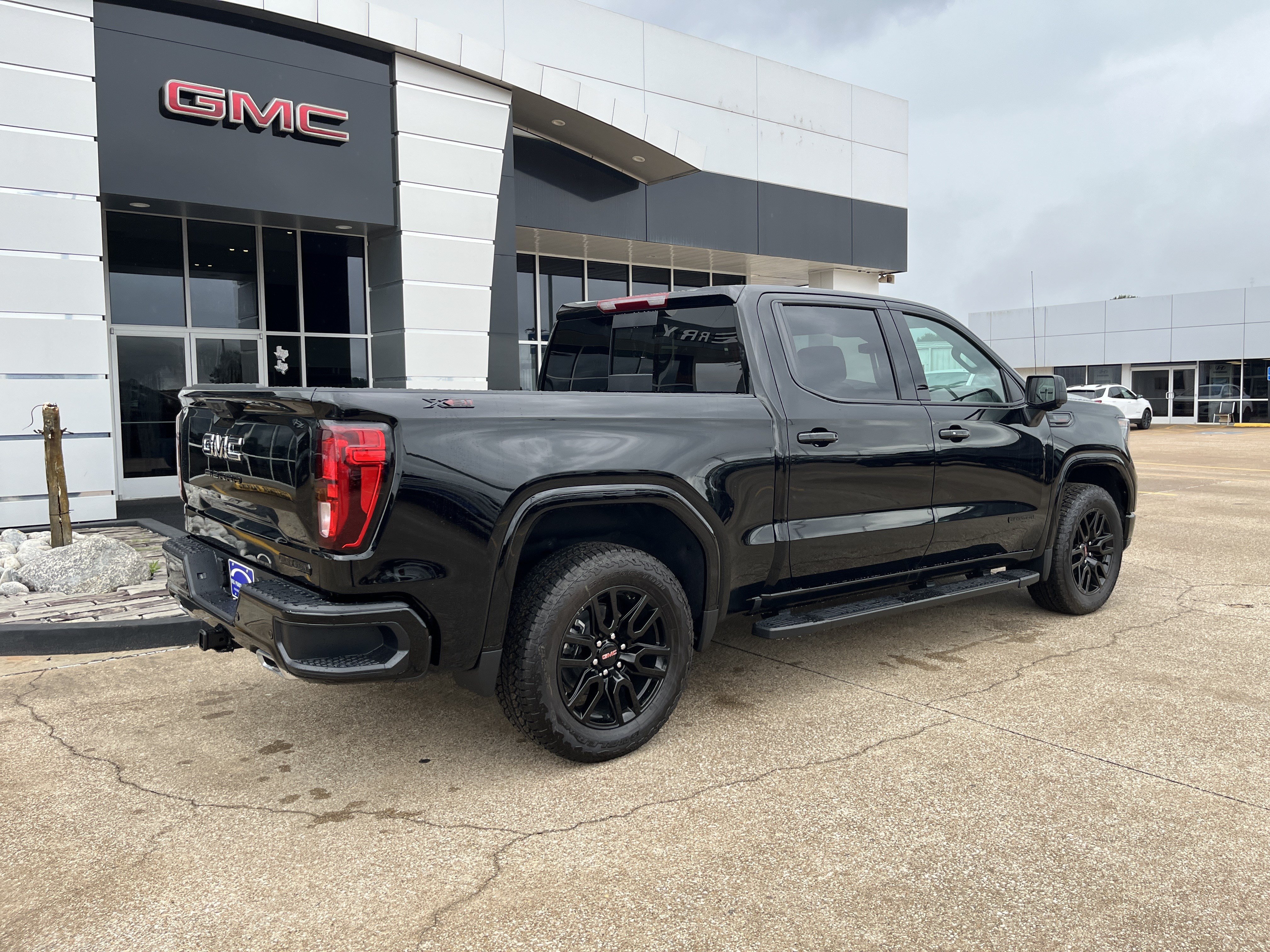 New 2026 GMC Sierra 1500 Elevation w/ Elevation Premium Package AWD/4WD image 3