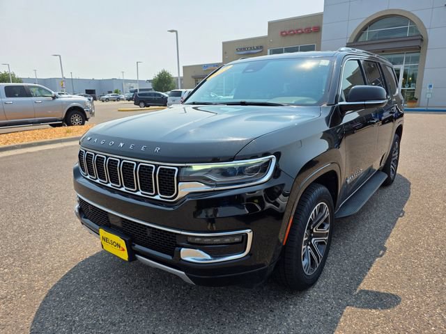 Used 2024 Jeep Wagoneer Series II AWD/4WD image 2