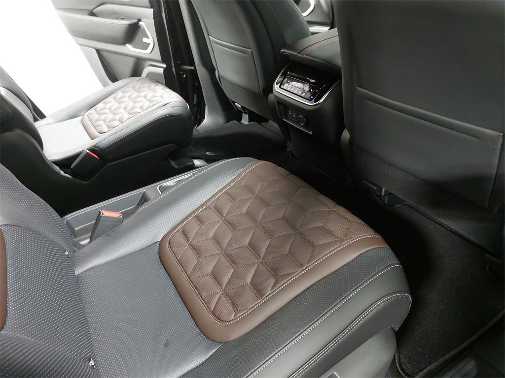 New 2026 Nissan Armada Platinum image 11