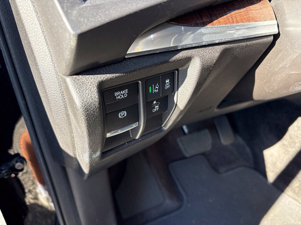 Used 2018 Acura MDX w/ Technology Package FWD image 18