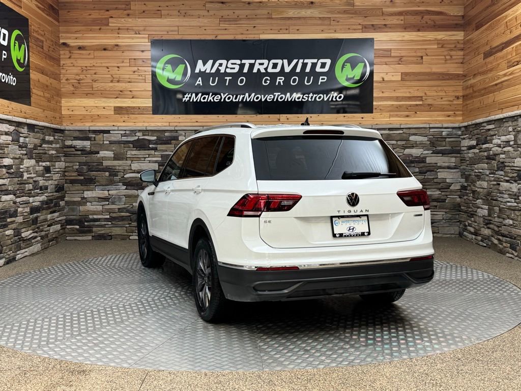 Used 2023 Volkswagen Tiguan SE w/ Panoramic Sunroof Package image 8