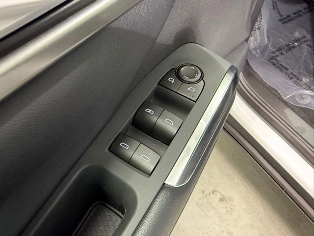 New 2026 Chevrolet Traverse LT image 12