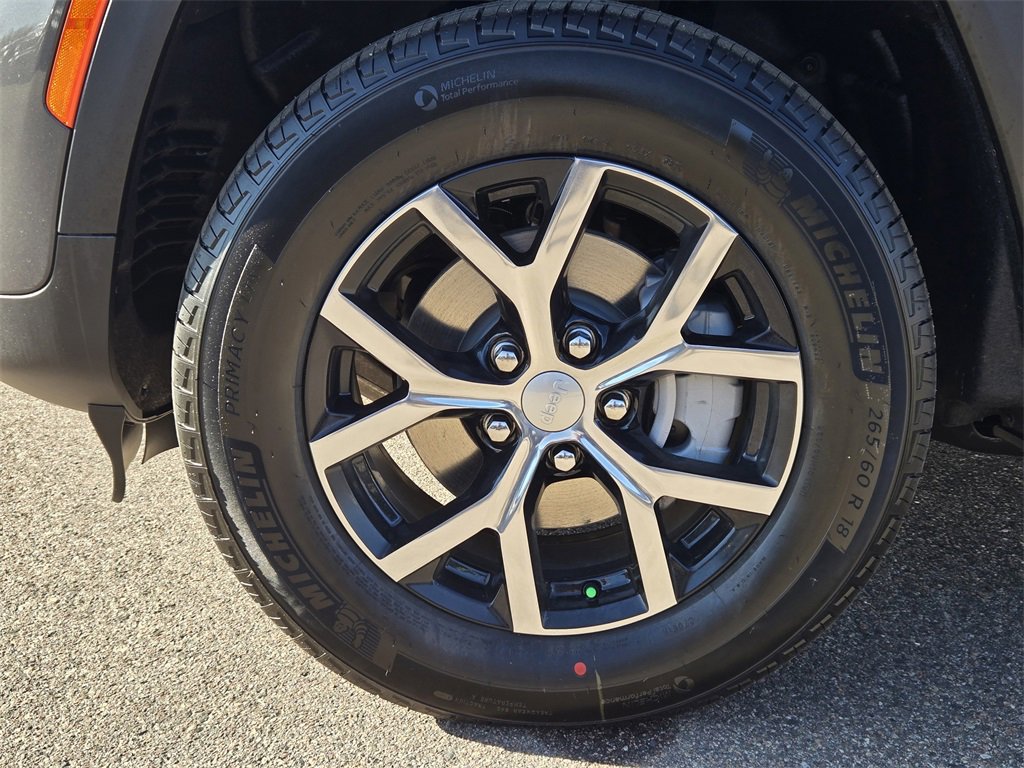 New 2025 Jeep Grand Cherokee Limited image 7