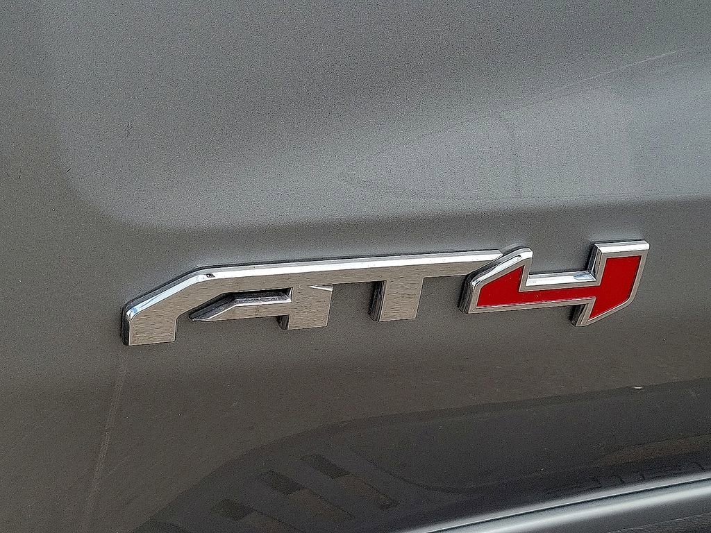 Used 2024 GMC Sierra 1500 AT4 AWD/4WD image 9