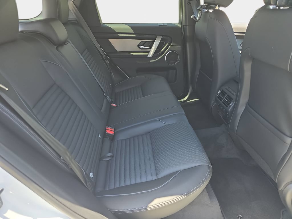 New 2026 Land Rover Discovery Sport Landmark AWD/4WD image 11