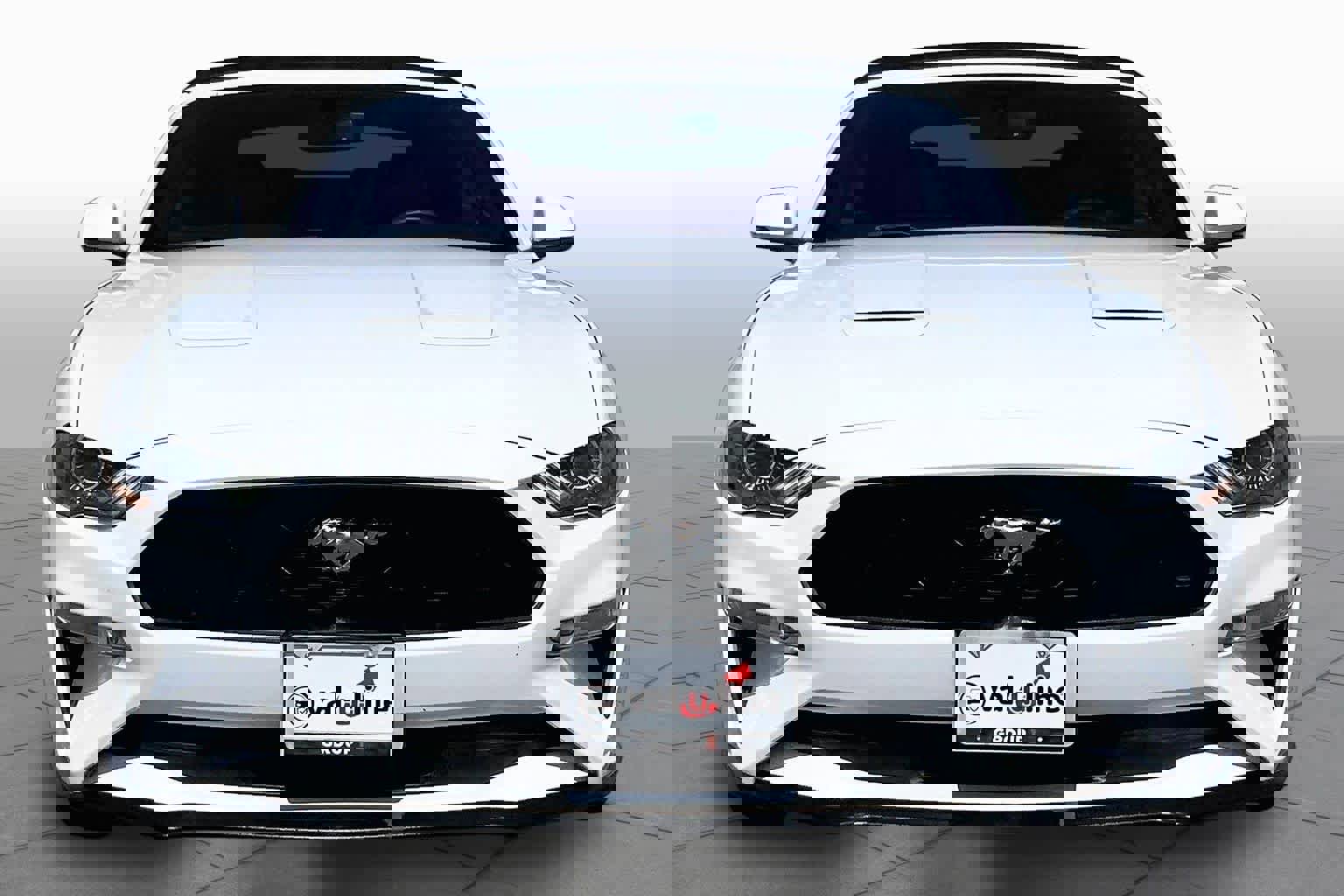 Used 2019 Ford Mustang Premium RWD image 4