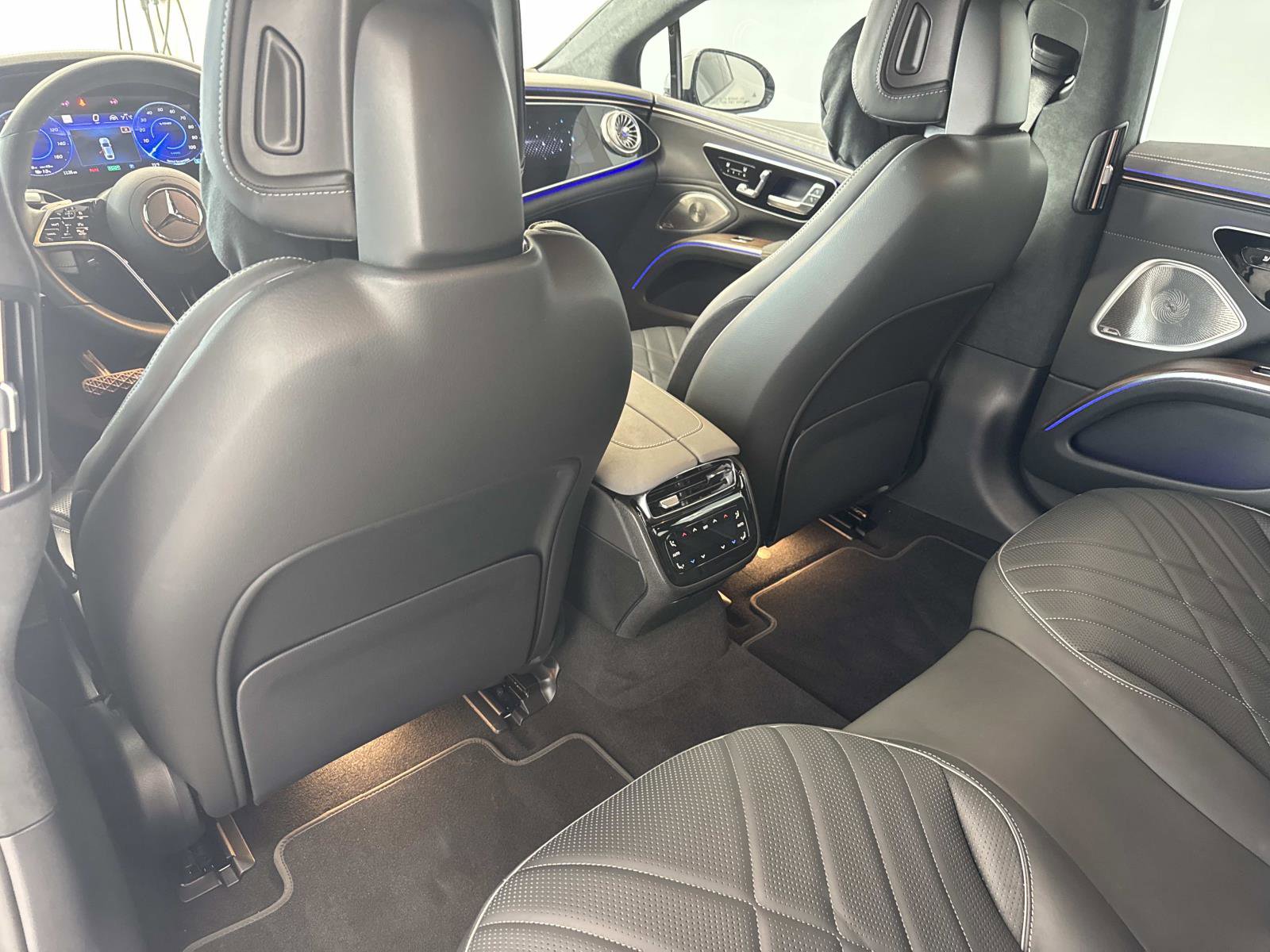 Certified 2023 Mercedes-Benz EQS 580 4MATIC Sedan image 12