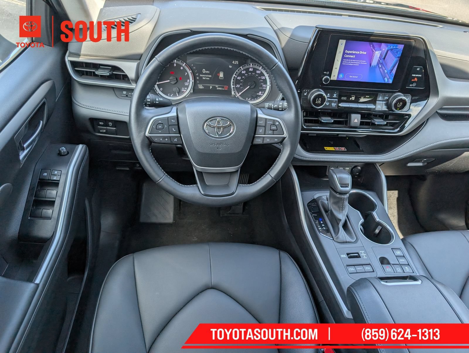 Used 2025 Toyota Highlander XLE AWD/4WD image 9