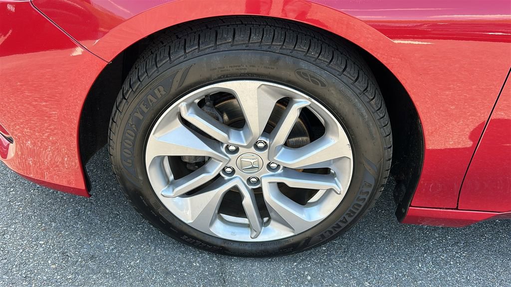 Used 2018 Honda Accord LX image 9